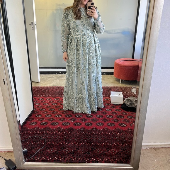 Selling: Custom Made Gown - Picture 4 of 6